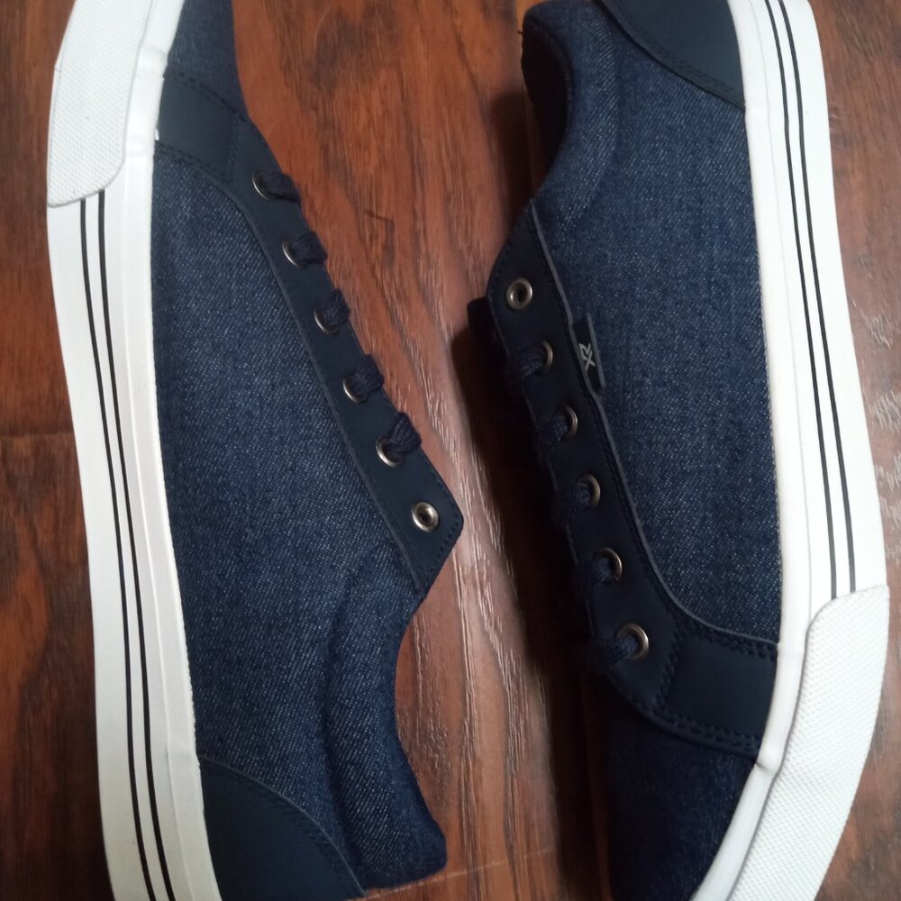 Xray Footwear Men's Size 10.5 Maaemo Low Top Sneakers - Picture 5 of 12